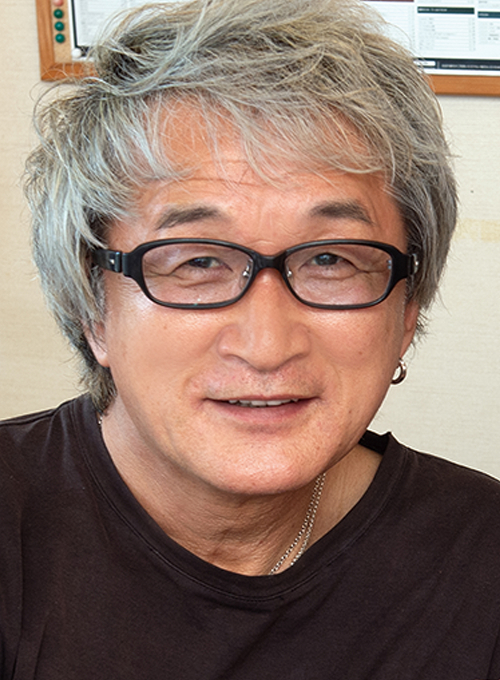 板垣恵介